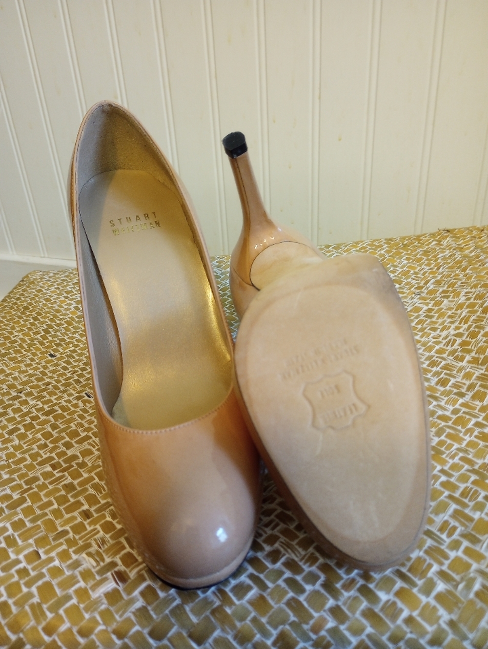 Stuart Weitzman Nude Patent Leather Heels Pumps Size 5.5 EUC - Picture 9 of 15